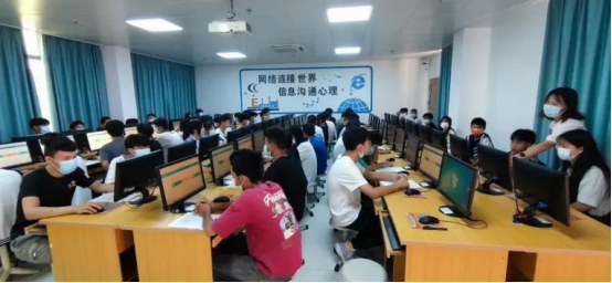 半導(dǎo)體人才工程實驗班測評現(xiàn)場