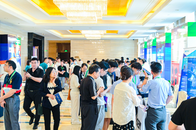 展會(huì)現(xiàn)場(chǎng)