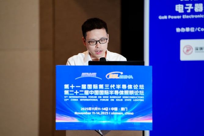 鄧高強(qiáng)代替羅小蓉